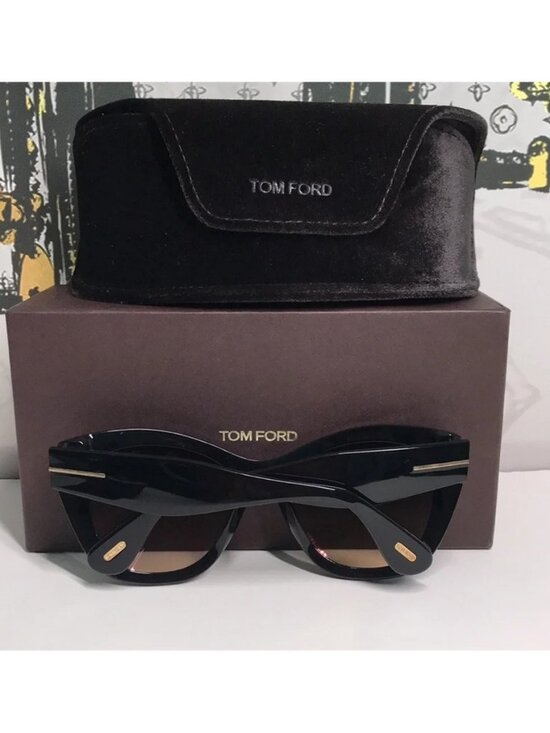 NEW Authentic Tom Ford Black Cat-Eye Sunglasses TF940 01B main image 8